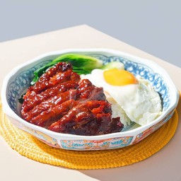 ข้าวหมูแดงฮ่องกงไข่ดาว