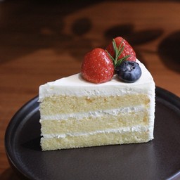 ชอตเค้กสตอเบอรี่ (ครีมไวท์ชอค)