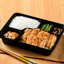 ไก่ย่างถ่านซอสโมโรมิ