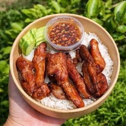 ข้าวหมูหอมแดด น้ำพริกหนุ่ม 1 กระปุก