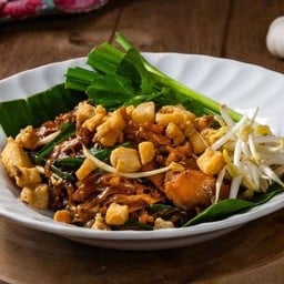 ผัดหมี่โคราชจ้ำเข่า