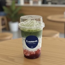 มัทฉะลาเต้สตรอเบอร์รี่