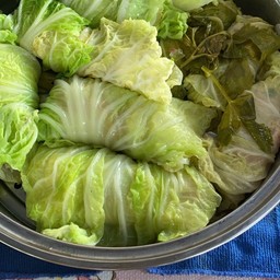 สุกี้โรล 1 ชิ้น มีน้ำจิ้มให้