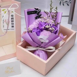 ช่อดอกไม้ (สีม่วง) พร้อมกล่องค่ะ