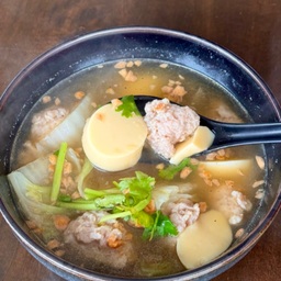 แกงจืดเต้าหู้ หมูสับ