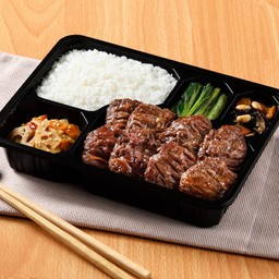 แก้มหมูย่างถ่านกับซอสเซนไดมิโสะ