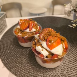 Strawberry biscoff cream cake