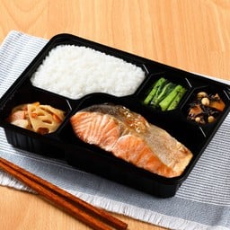 ปลาแซลมอนย่างถ่าน