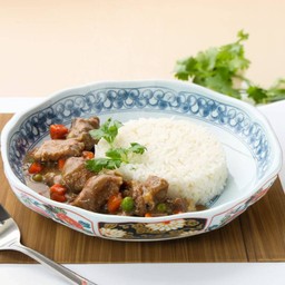 ข้าวหมูตุ๋นกระเทียมพริกไทย