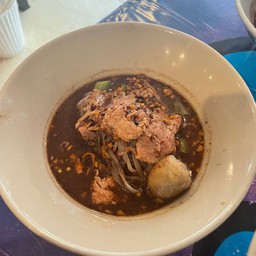 ก๋วยเตี๋ยวเรือแซ่บนายแม่ วัดด้ามพร้า
