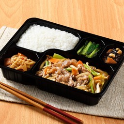 เนื้อผัดซอสสุกี้ยากี้สไตล์ญี่ปุ่น