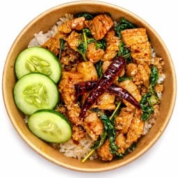 ข้าวกะเพราหมูสามชั้น