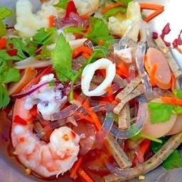 ยำเว้นแก้วรวมมิตร