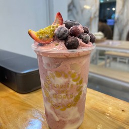 บลูเบอร์รี่ + เสาวรส โยเกิร์ต