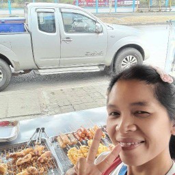 ร้านลูกชิ้นทอดนึ่งมีนามาตัง +เจ้ตาป๋าแดง