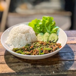 ข้าวผัดผักบุ้งหมูสับ🐷🫛