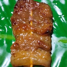 น้องใบว่าน ไก่ย่าง หมูปิ้ง