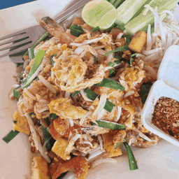 ผัดไทยไร้เส้นกุ้งสด