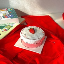 เค้กนมสด baby strawberry