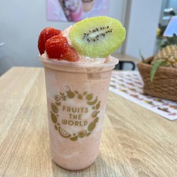 สตรอเบอร์รี่ + กีวี่ โยเกิร์ต