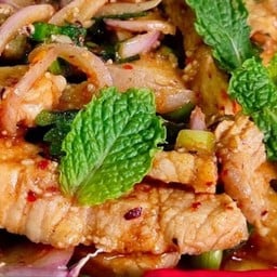 น้ำตกหมูย่าง