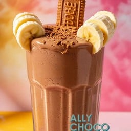 Choco Biscoff ( โกโก้ฝรั่งเศส + บิสคอฟ + กล้วย )