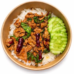 ข้าวกะเพราเนื้อ