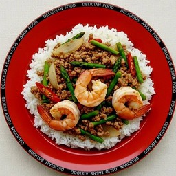 สองสหายผัดสามหอมน้ำมันหอยราดข้าวหอมมะลิ+ไข่ดาว