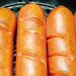 ใส้กรอกหนังไก่กรอบ