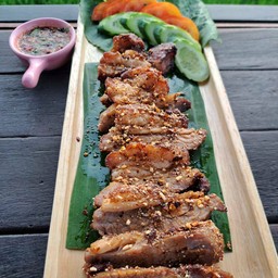 หมูคลุกฝุ่น