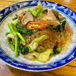 วุ้นเส้นผัดกะเพรา