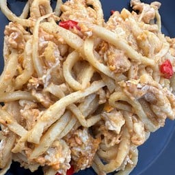 ผัดหน่อไม้ใส่ไข่ ราดข้าว