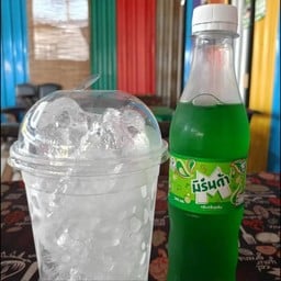 น้ำเขียว+น้ำแข็งแก้วโอ่ง