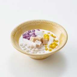 บัวลอยเผือกมะพร้าวอ่อน