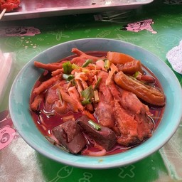 ก๋วยเตี๋ยวไก่ตุ๋นมะระธรรมดา