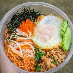 มาม่าเผ็ดเกาหลี &กระเพา