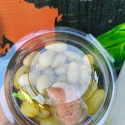 องุ่นดอง