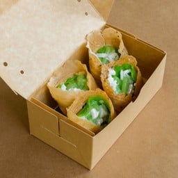 ทองม้วนกรอบ ไส้สังขยาเนื้อมะพร้าว