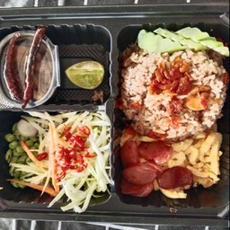 ข้าวคลุกกะปิ