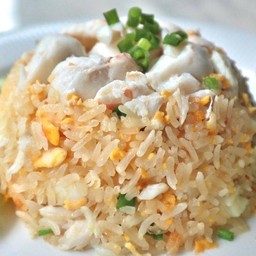 ข้าวผัดปูละลายในปากพิเศษ
