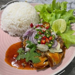 ยำปลาป๋อง+ข้าวสวย