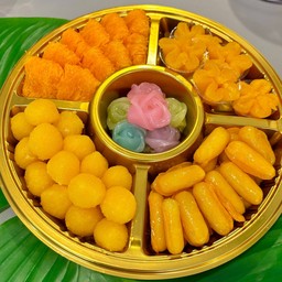 ขนม5อย่างถาด5ช่อง