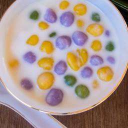 บัวลอยสามสีของ S&P