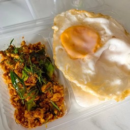 คั่วกลิ้งไก่สูตรพริกแกงใต้