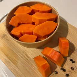 มะละกอฮอลแลนด์ ปอกพร้อมทาน (Holland Papaya)