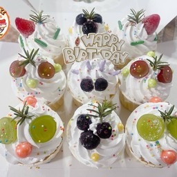 คัพเค้กหน้าผลไม้ 4 ชิ้น