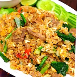 ข้าวผัดหมู