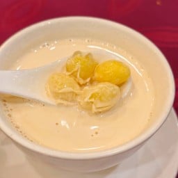 แปะก๊วยนมสด