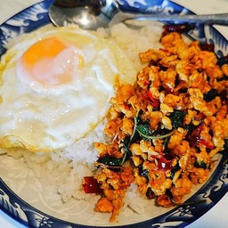 ข้าวกะเพราหมูสับ+ไข่ดาว