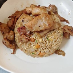 ข้าวผัดหมูชิ้น